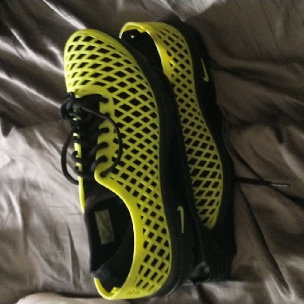 Nike Rejuven8